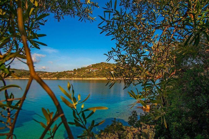 Отель Thalassokipos