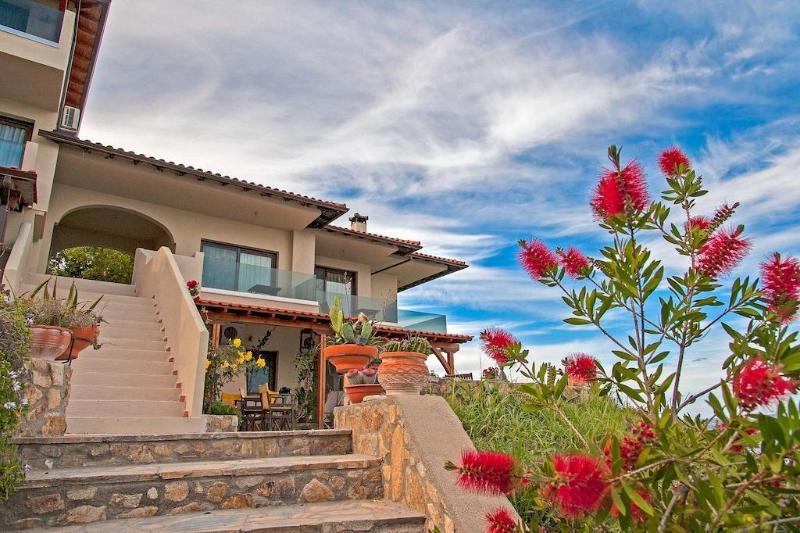 Отель Thalassokipos