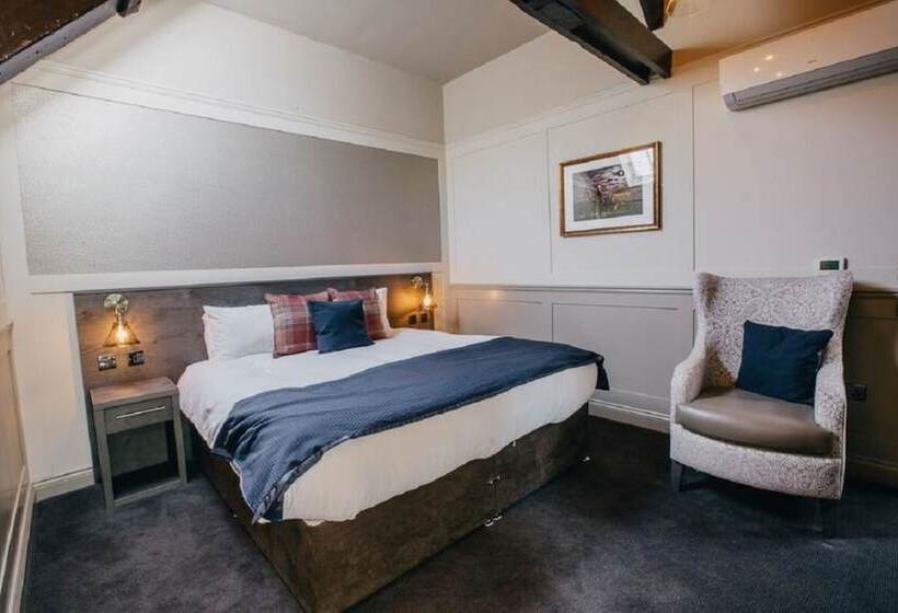 The Duke Of Edinburgh Hotel & Bar