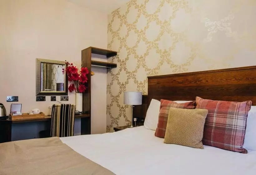 The Duke Of Edinburgh Hotel & Bar
