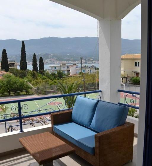 هتل Valente Perlia Rooms