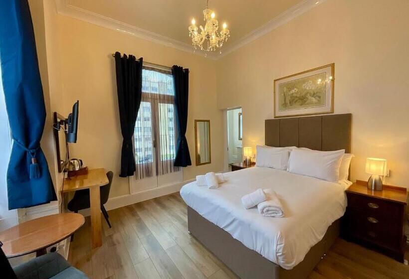 فندق Vernon Guesthouse