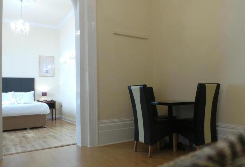 فندق Vernon Guesthouse