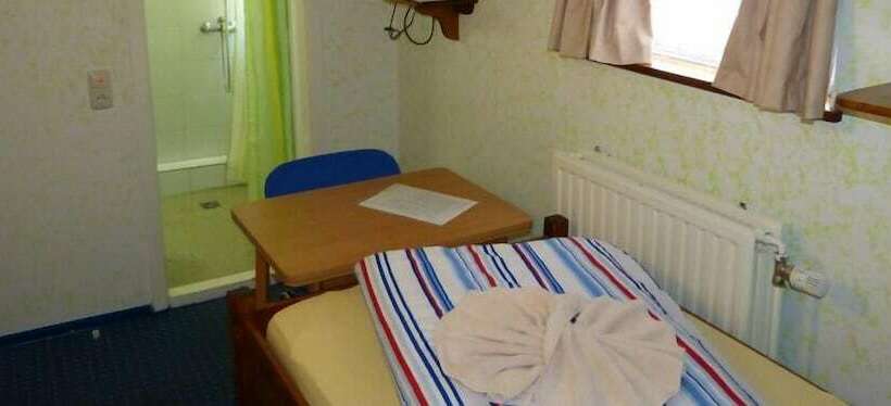 ホテル Wohnschiffe Severa