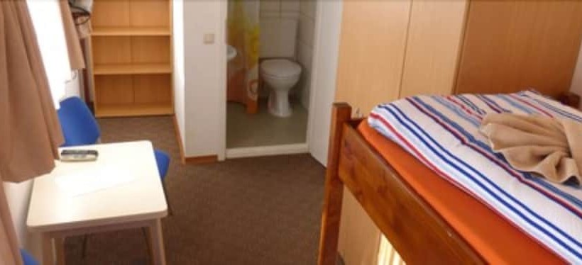 ホテル Wohnschiffe Severa