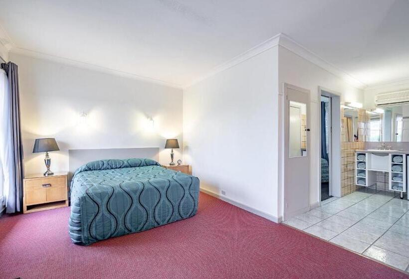 מוטל Kerang Valley Resort