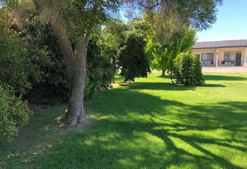 מוטל Kerang Valley Resort