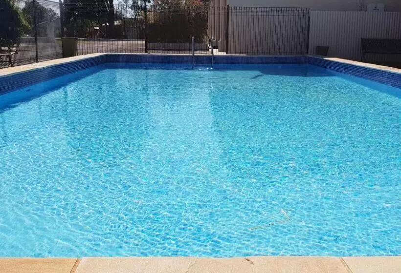 モーテル Kerang Valley Resort