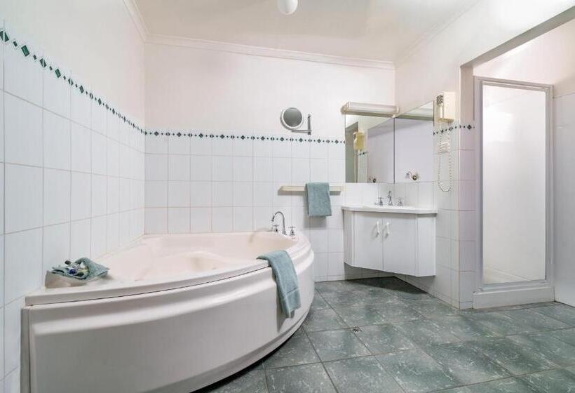 מוטל Kerang Valley Resort