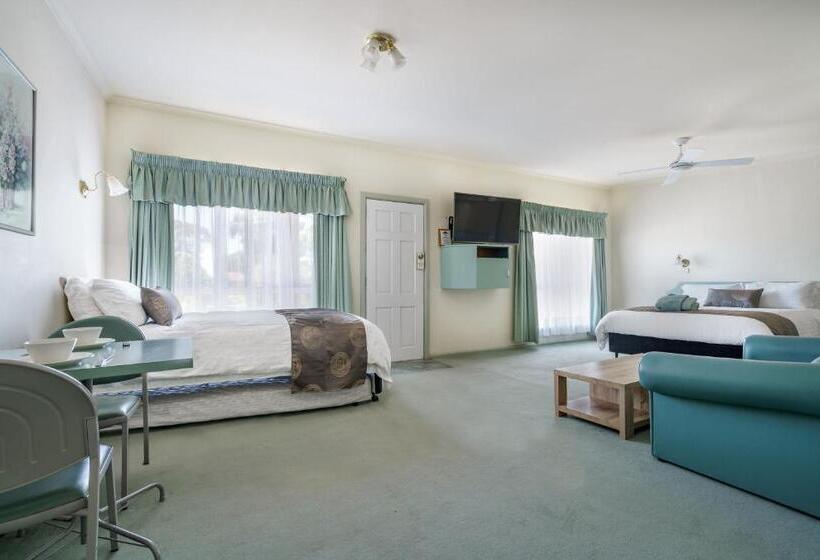 מוטל Kerang Valley Resort