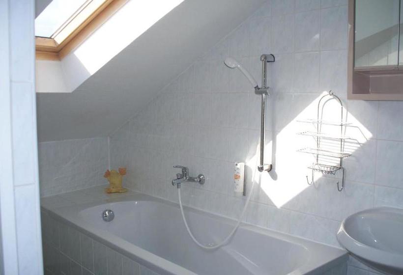 Hotelli Stadtgut Auerhahn