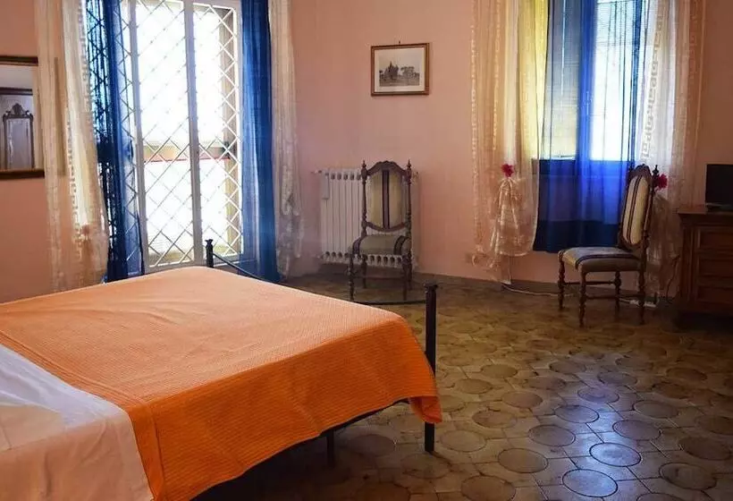 هتل Airport Torre Clementina Inn