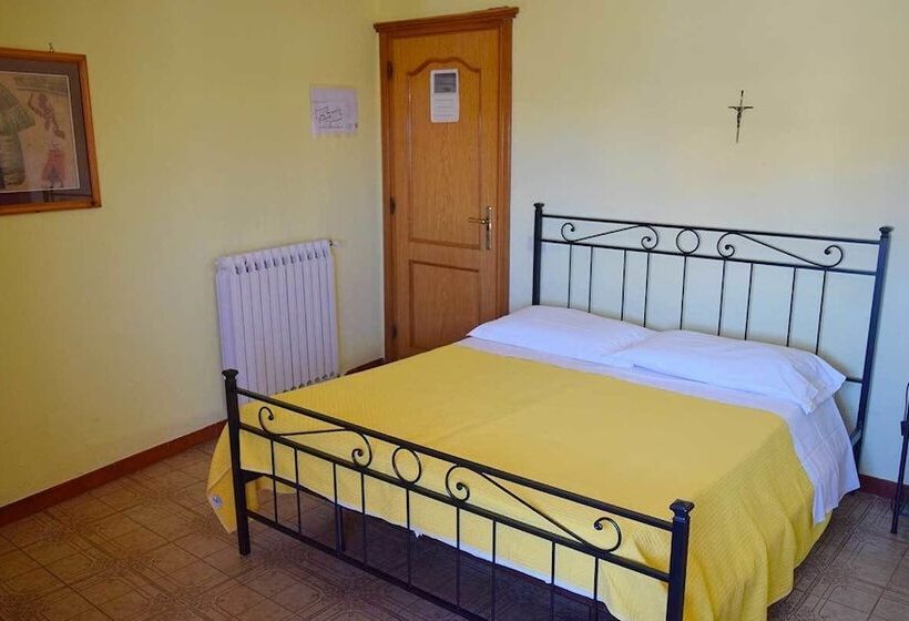 Отель Airport Torre Clementina Inn