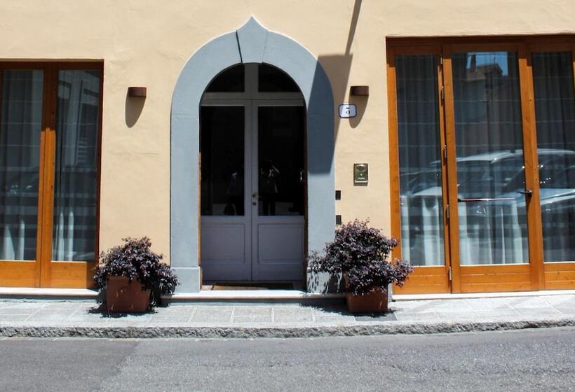 هتل Albergo Giugni