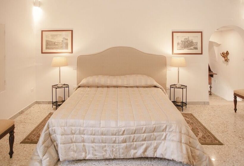 هتل Antica Villa La Viola