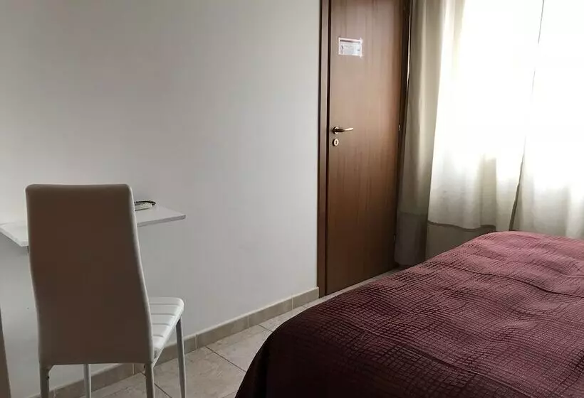Hotelli B&b New Triscele