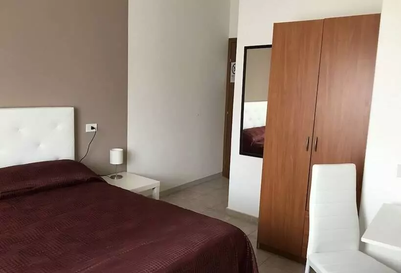 Hotelli B&b New Triscele