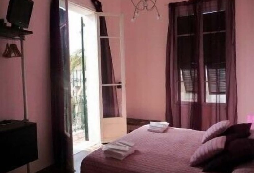 호텔 Bed & Breakfast 3b