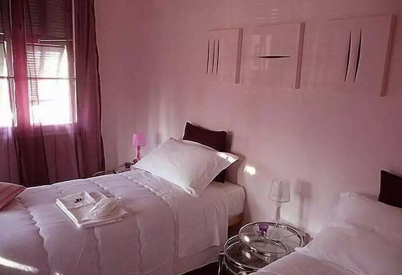 ホテル Bed & Breakfast 3b