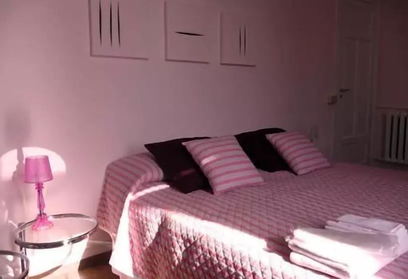 ホテル Bed & Breakfast 3b