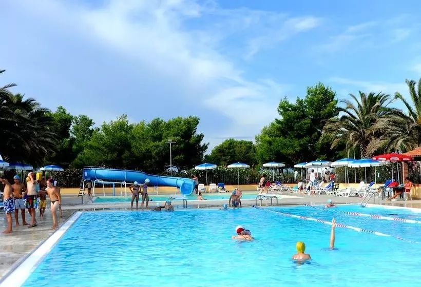 Hotelli Villaggio Orizzonte