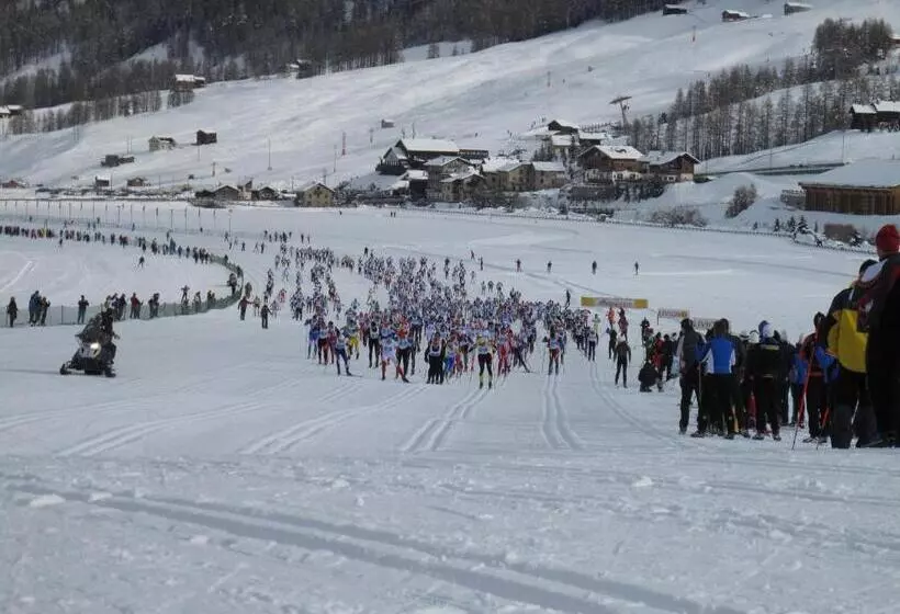 هتل Costanza Mountain Holiday