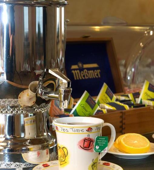 Отель Costanza Mountain Holiday