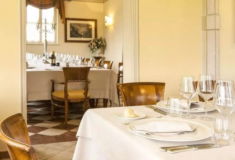Hotelli La Tavernetta Al Castello