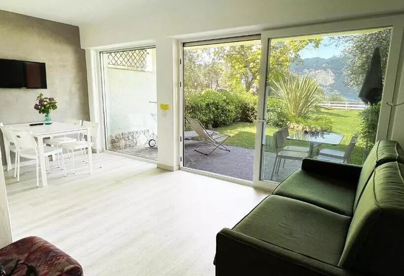 ホテル Residence Parco Lago Di Garda
