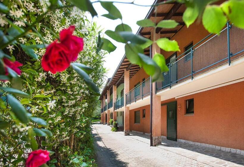 فندق Residence Parco Lago Di Garda