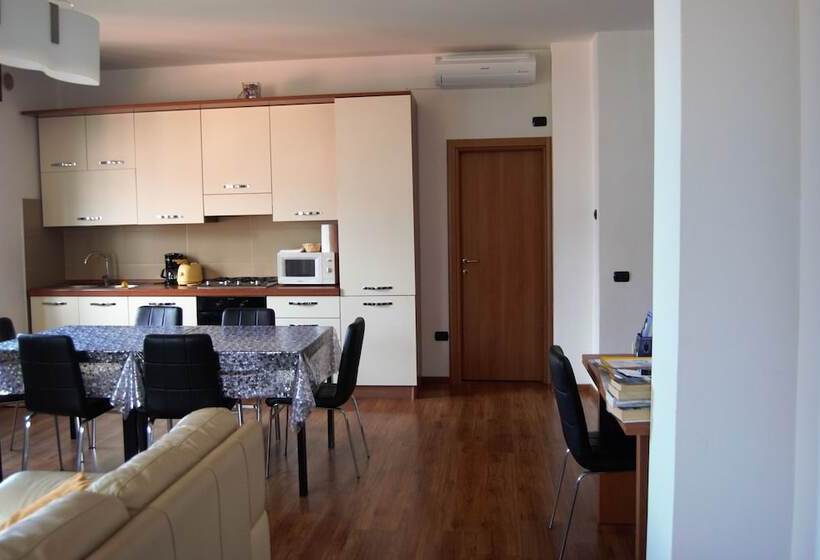 فندق Sosta Sul Lago