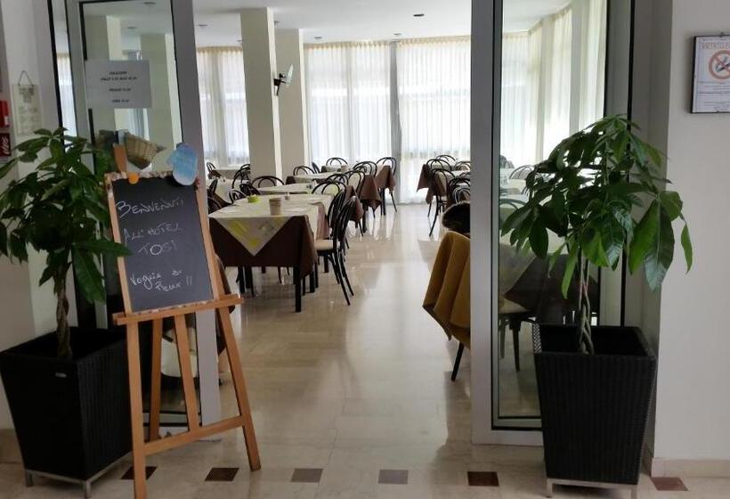 בית מלון כפרי Tosi