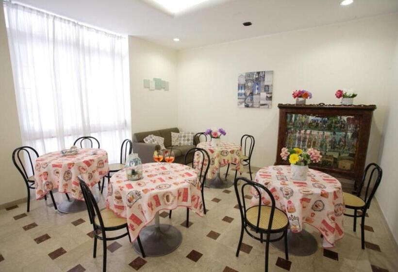 בית מלון כפרי Tosi