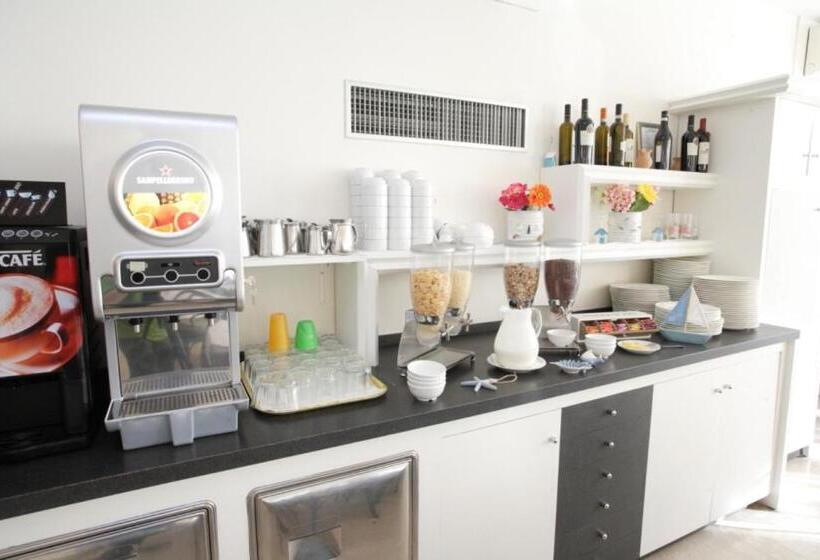 בית מלון כפרי Tosi