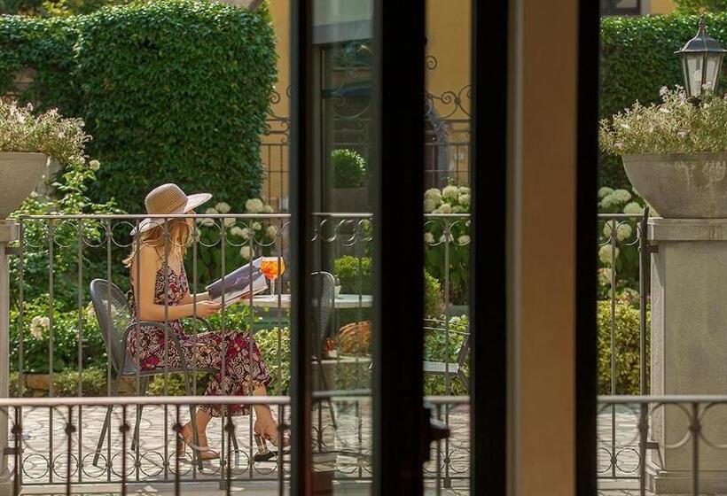 Bes Hotel Villa Zoia