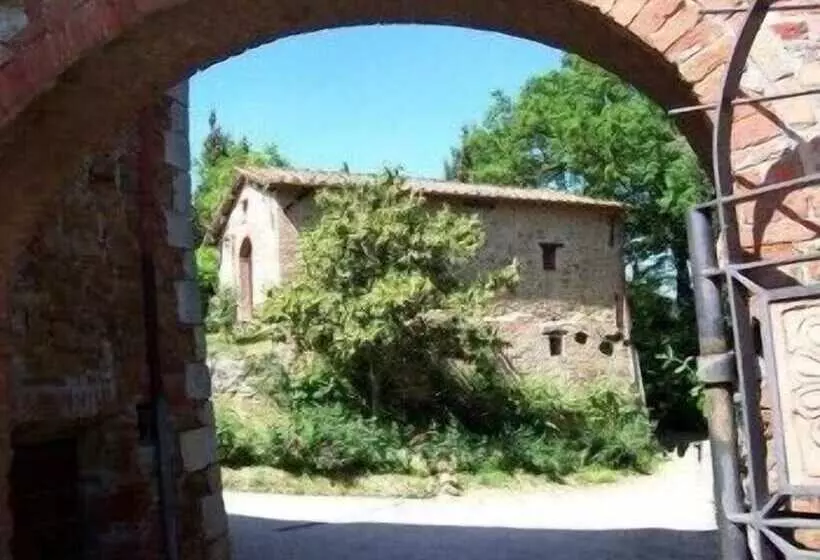 ホテル Agriturismo Renello