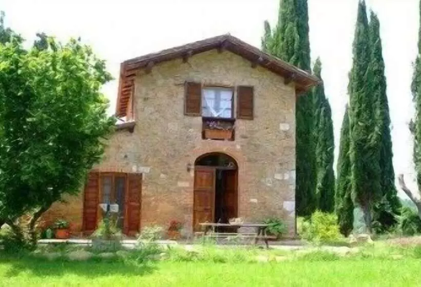 ホテル Agriturismo Renello