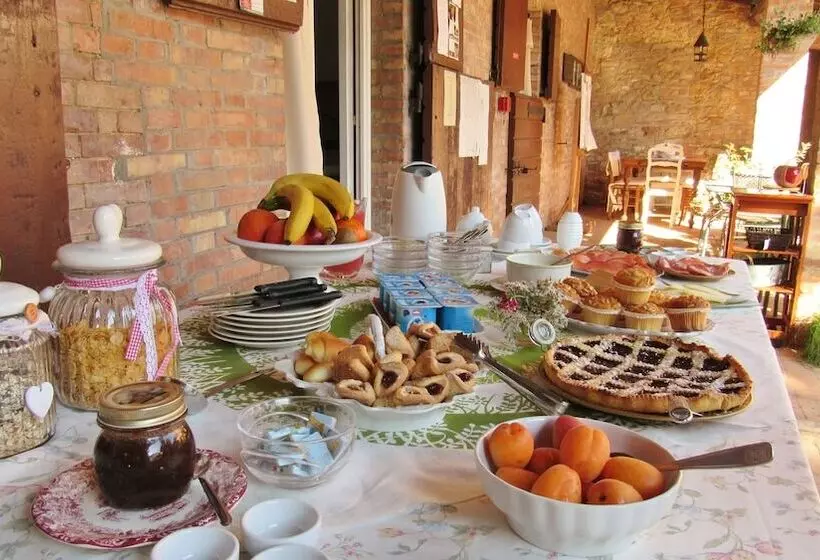 ホテル Agriturismo Renello
