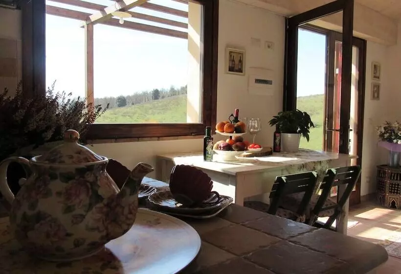 ホテル Agriturismo Renello