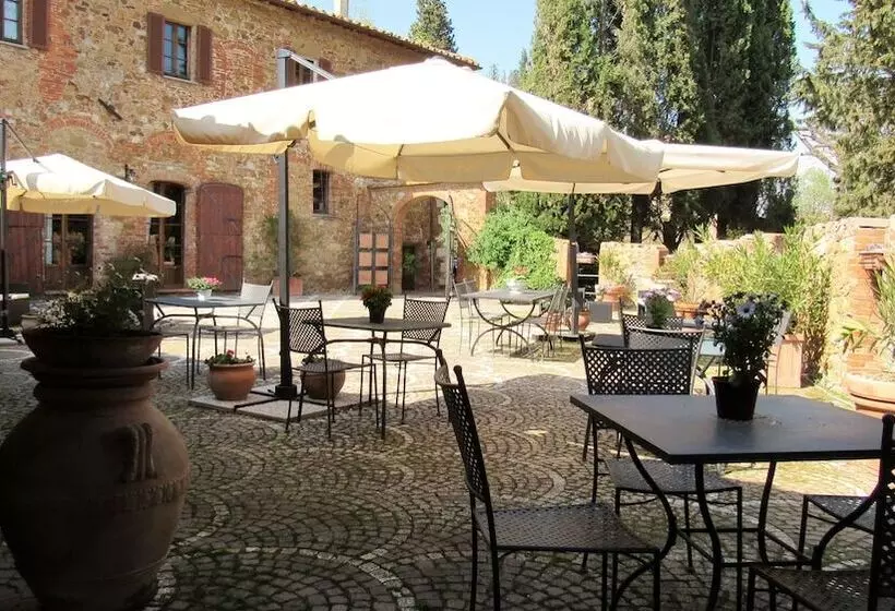 ホテル Agriturismo Renello