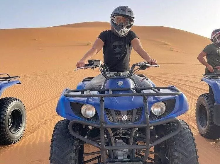 ホテル Auberge Ksar Merzouga