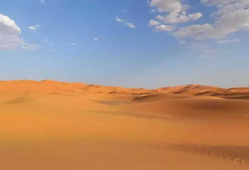 ホテル Auberge Ksar Merzouga