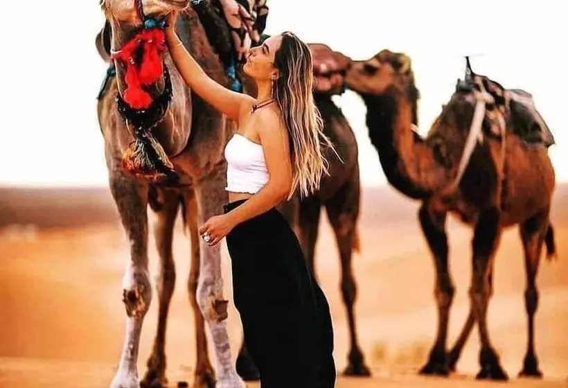 ホテル Auberge Ksar Merzouga
