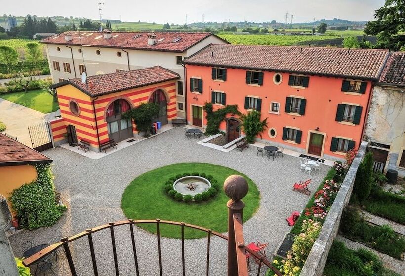 هتل Belvivere Suites