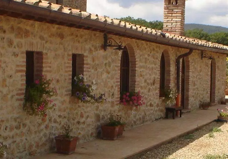 ホテル Casale Il Colombaio Di Toiano
