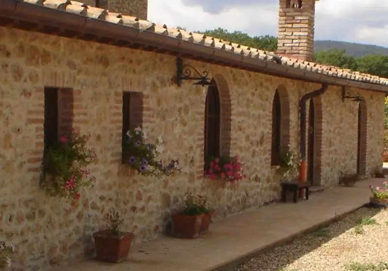 ホテル Casale Il Colombaio Di Toiano