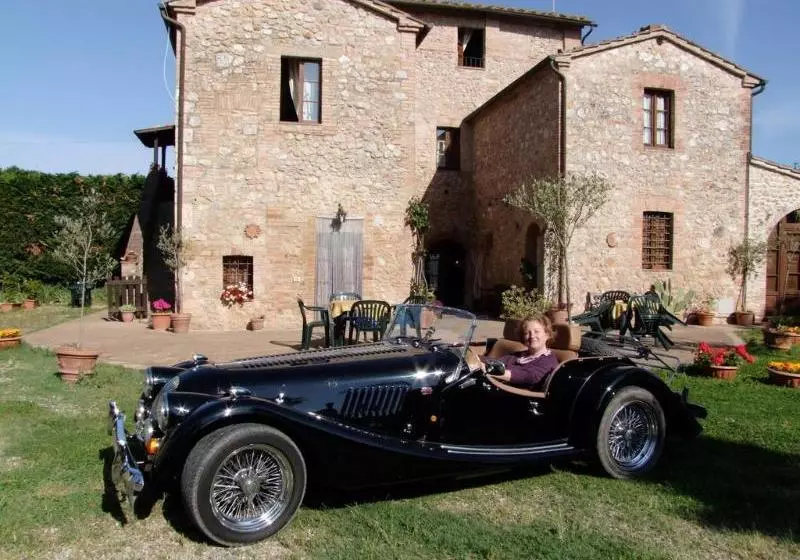 ホテル Casale Il Colombaio Di Toiano