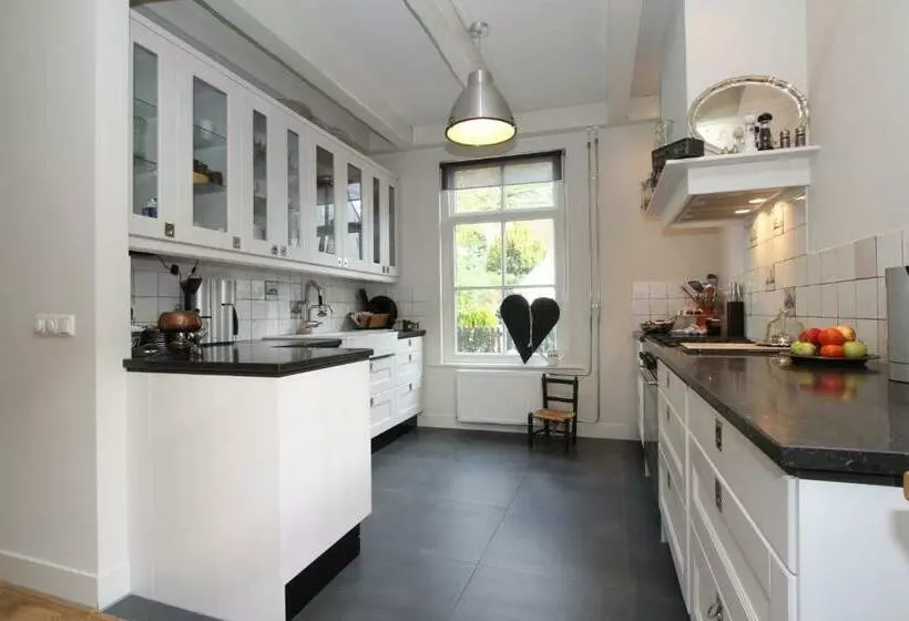 ホテル De Thuiskamer In Grou Als B&b Of Vakantiehuis