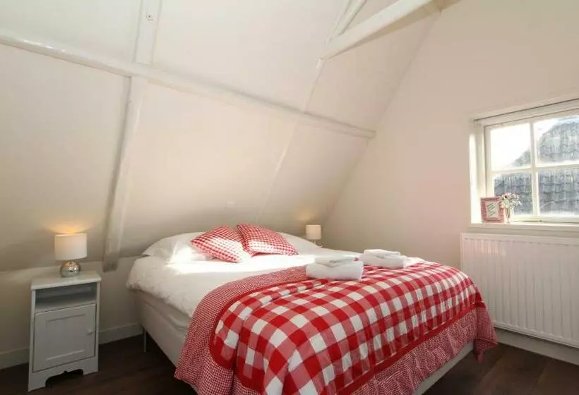 ホテル De Thuiskamer In Grou Als B&b Of Vakantiehuis