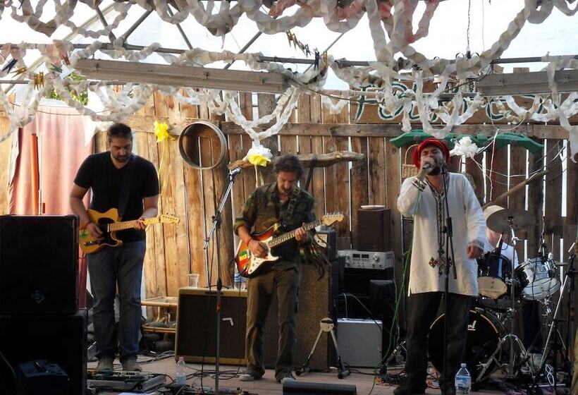 هتل Ecogarden Camping With Rooms